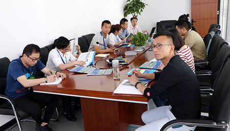 湖北車安邀請業內專業人士...